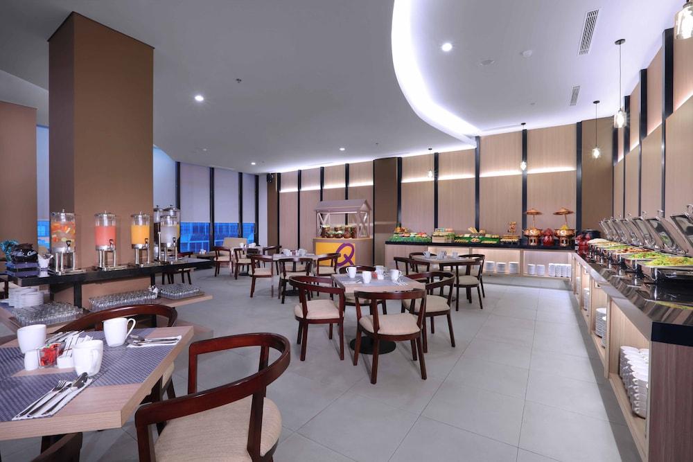 Quest Prime Cikarang By Aston Otel Bekasi Dış mekan fotoğraf